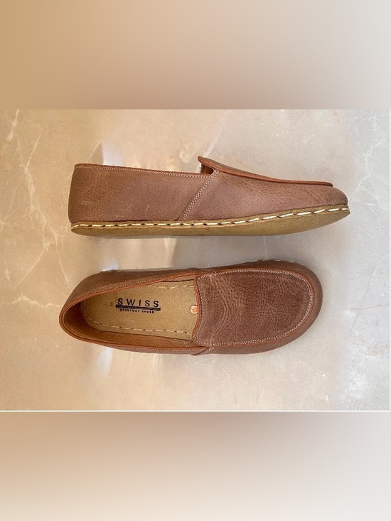 Swiss Brefoot Other - Unisex 100% Brown Leather Slip-On Loafers Women’s Size 8-8.5 or Men’s Size 6.5